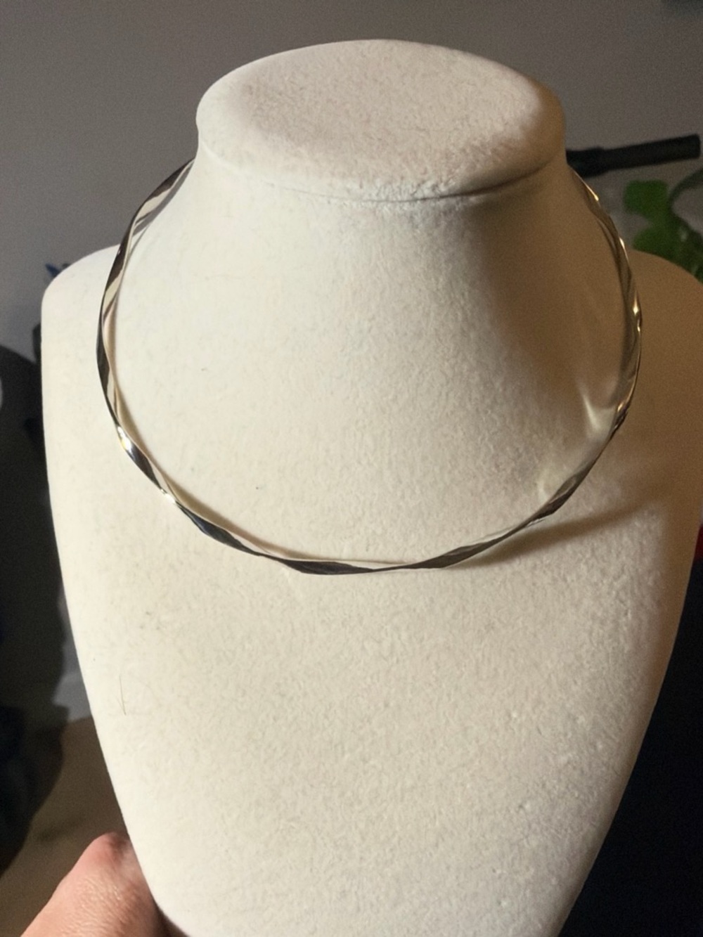 Silver Twisted Collar Necklace - Elegant Women’s Jewelry